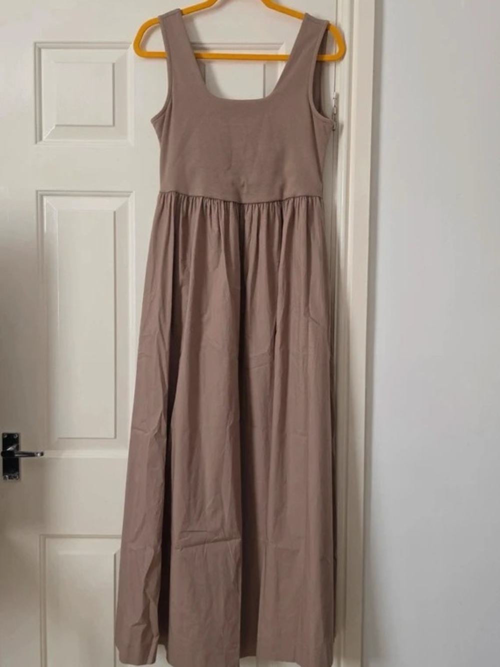 Scoop Neck Sleeveless Maxi Dress in Taupe